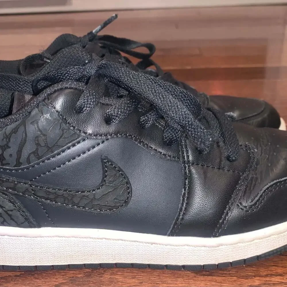 Jordan 1 Low Black Elephant Print Streetwear Sneakers 5.5Y‎